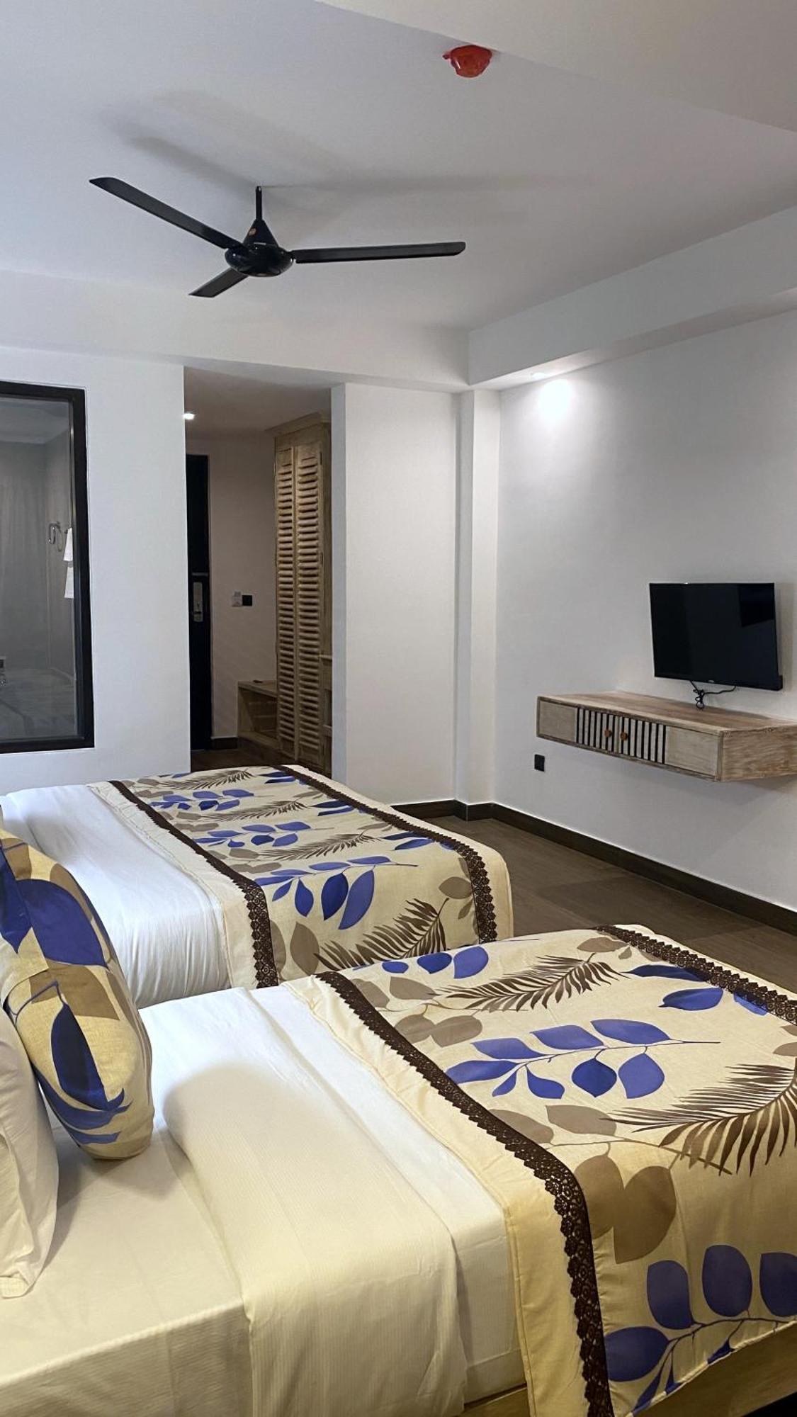 Emerald Bay Resort מיריסה מראה חיצוני תמונה