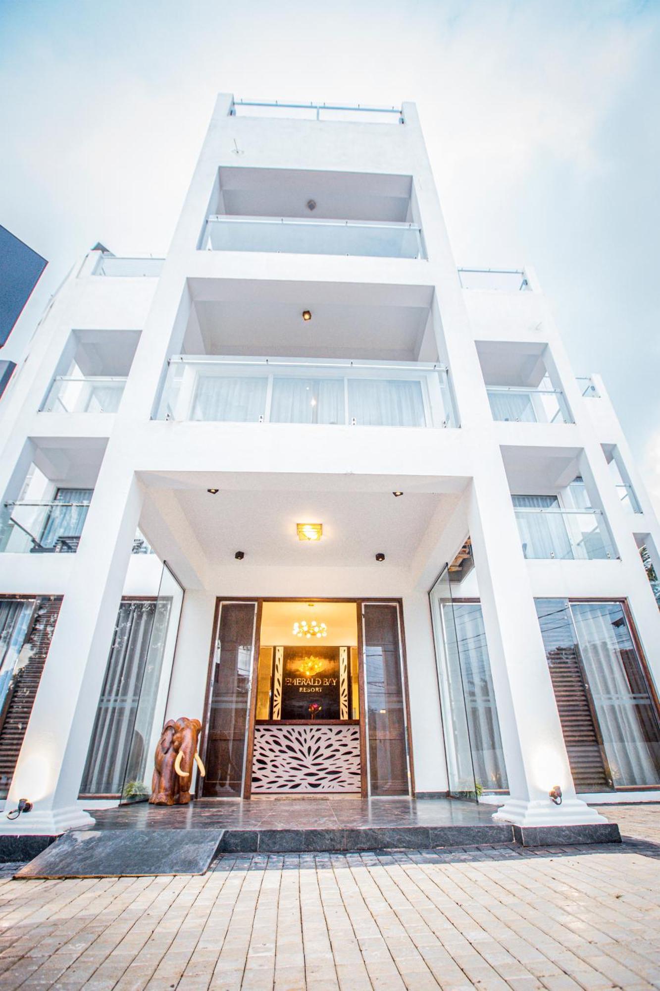 Emerald Bay Resort מיריסה מראה חיצוני תמונה